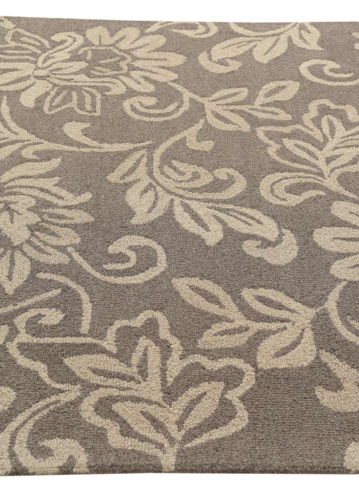 5' x 8' Agra Wool Rug