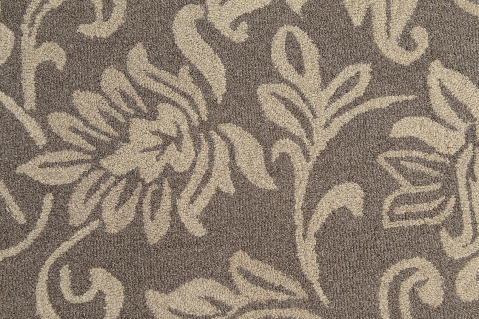 5' x 8' Agra Wool Rug
