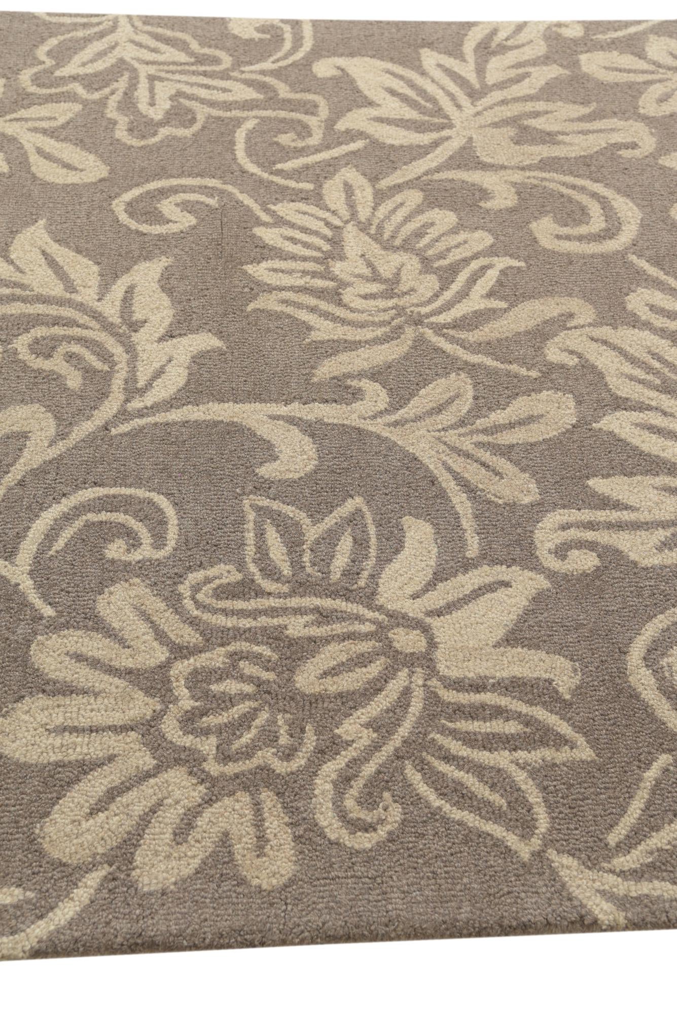 5' x 8' Agra Wool Rug