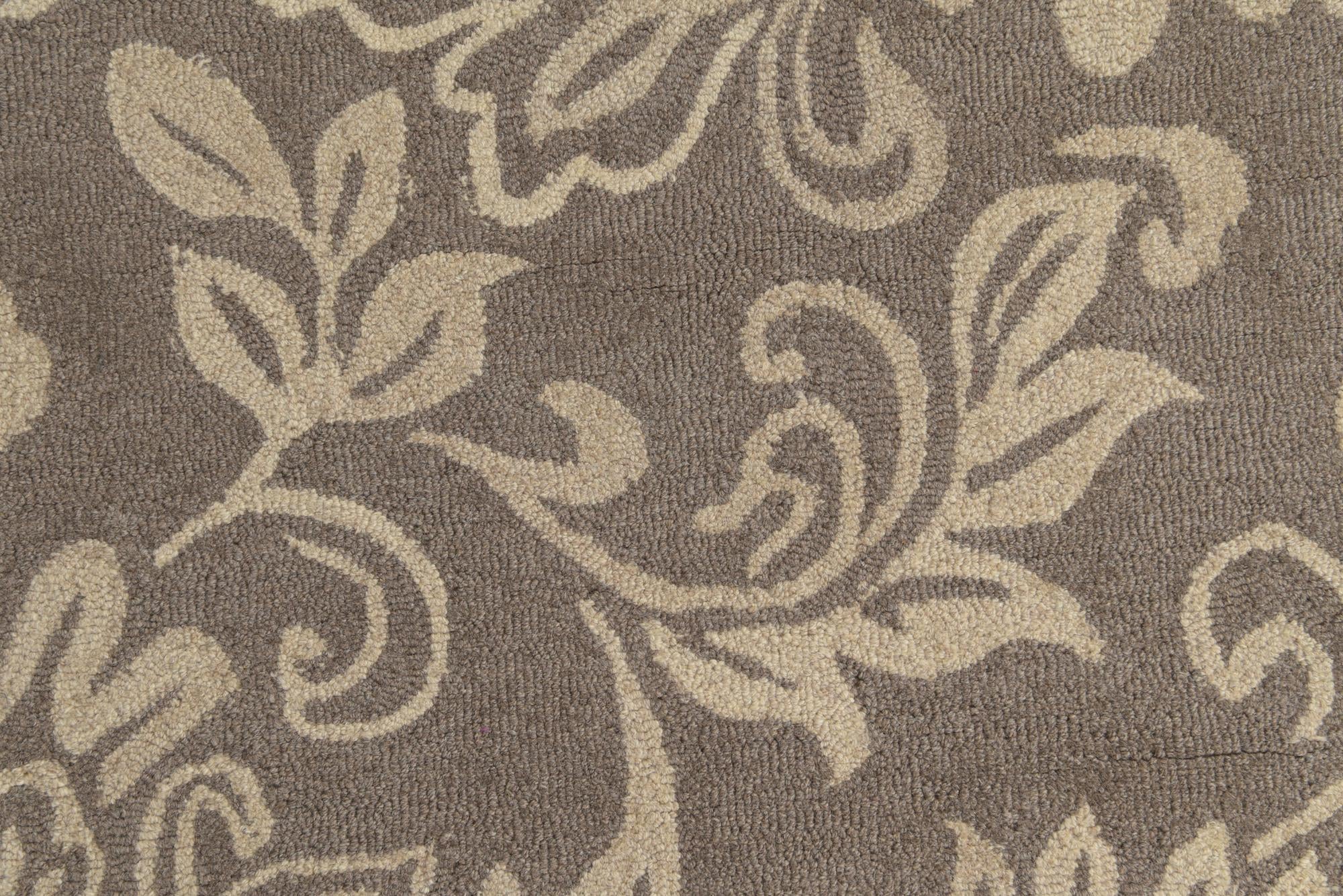 5' x 8' Agra Wool Rug