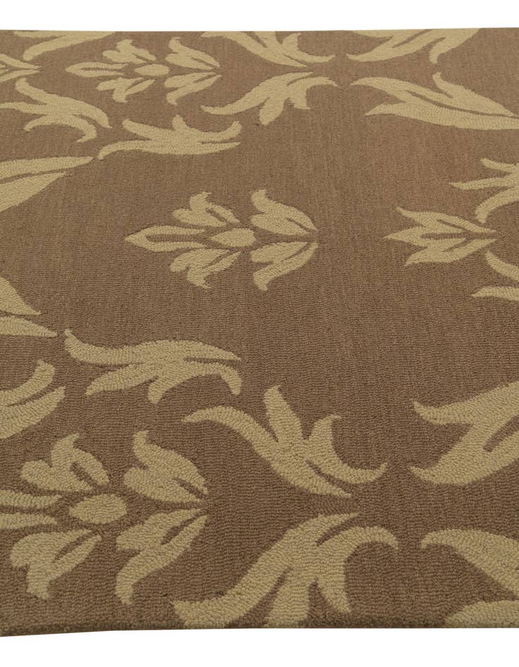 Detail image of 5' x 8' Agra Wool Rug