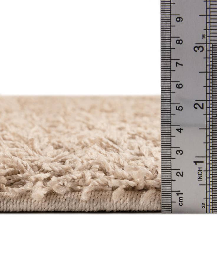 Detail image of 7' x 10' Comfort Solid Shag Rug