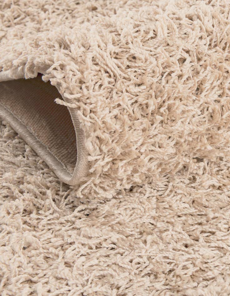 Detail image of 7' x 10' Comfort Solid Shag Rug