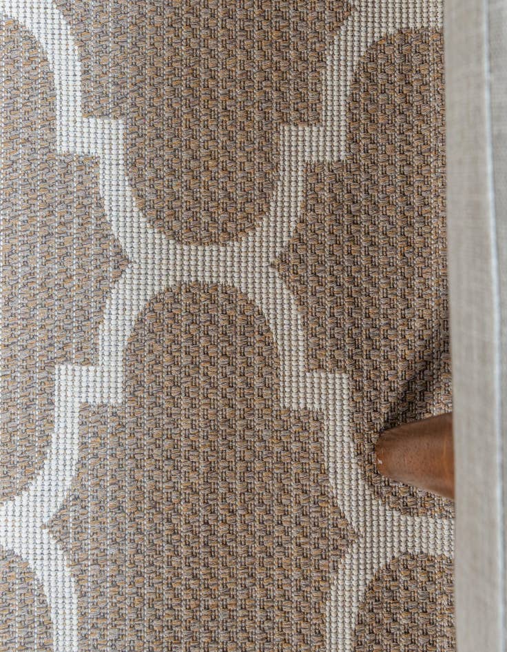 Detail image of 6' 4 x 9' Georgia Rug