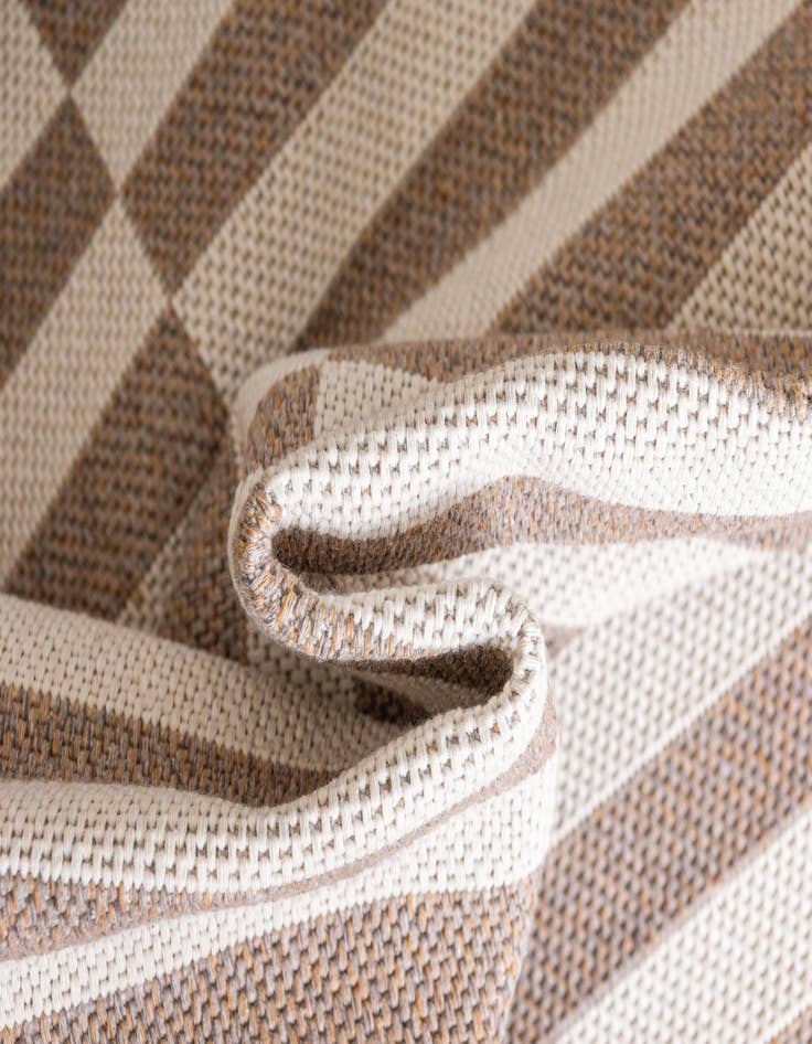 Detail image of 2' 2 x 3' Georgia Rug