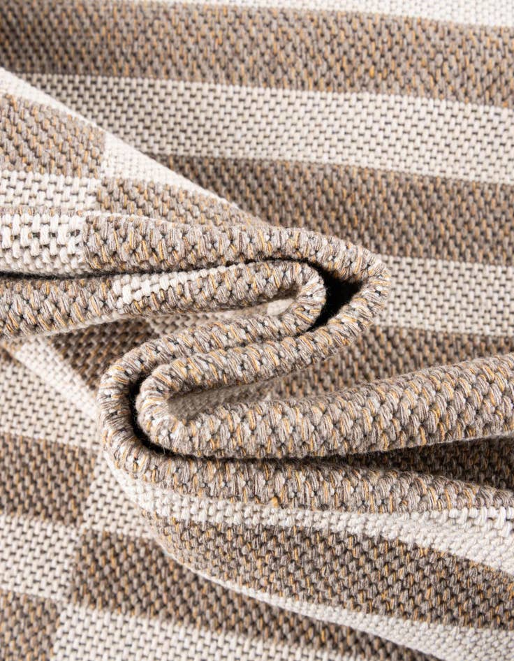 Detail image of 8' 5 x 11' 4 Georgia Rug