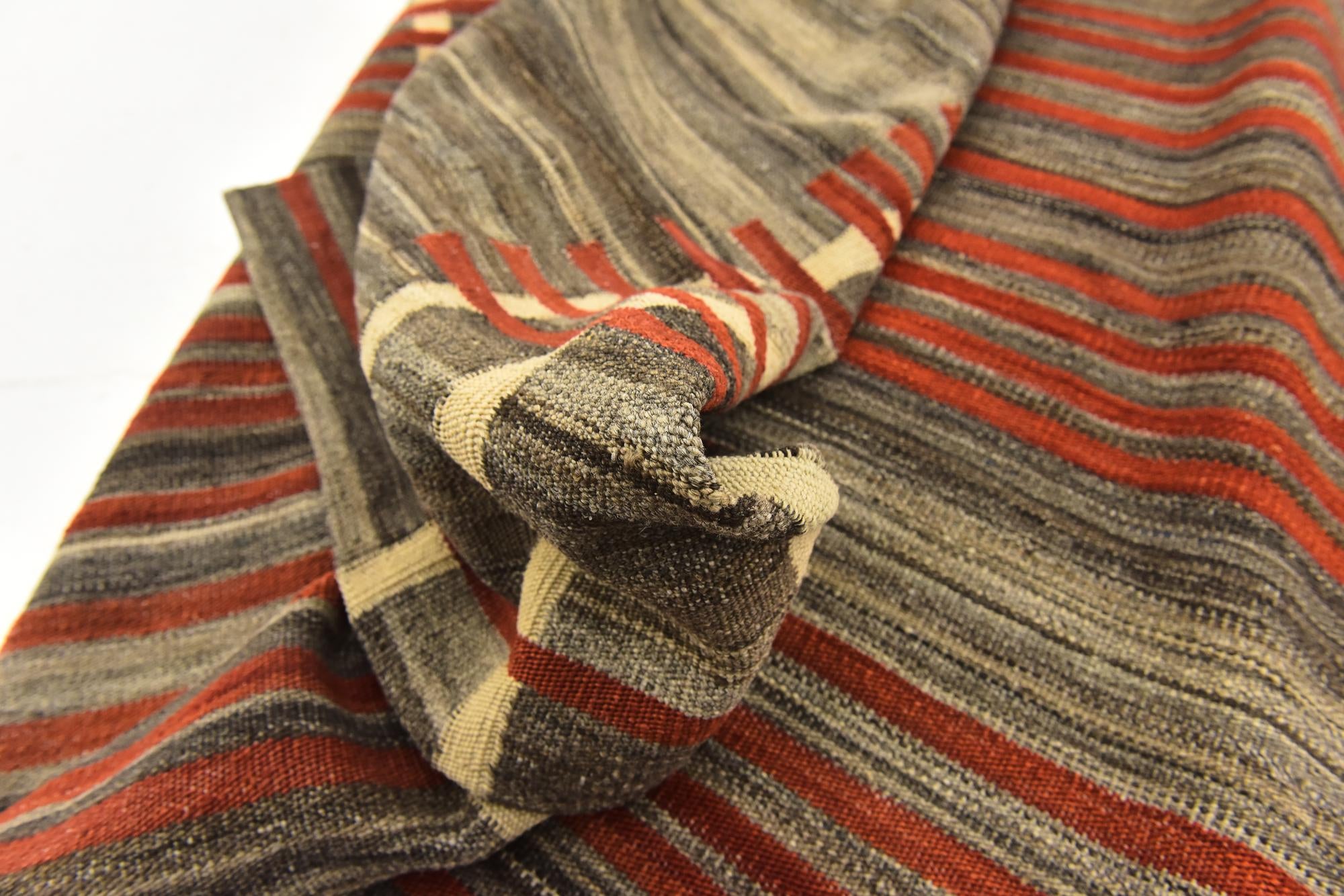 5' 9 x 8' Hand Woven Kilim Modern Wool Rug