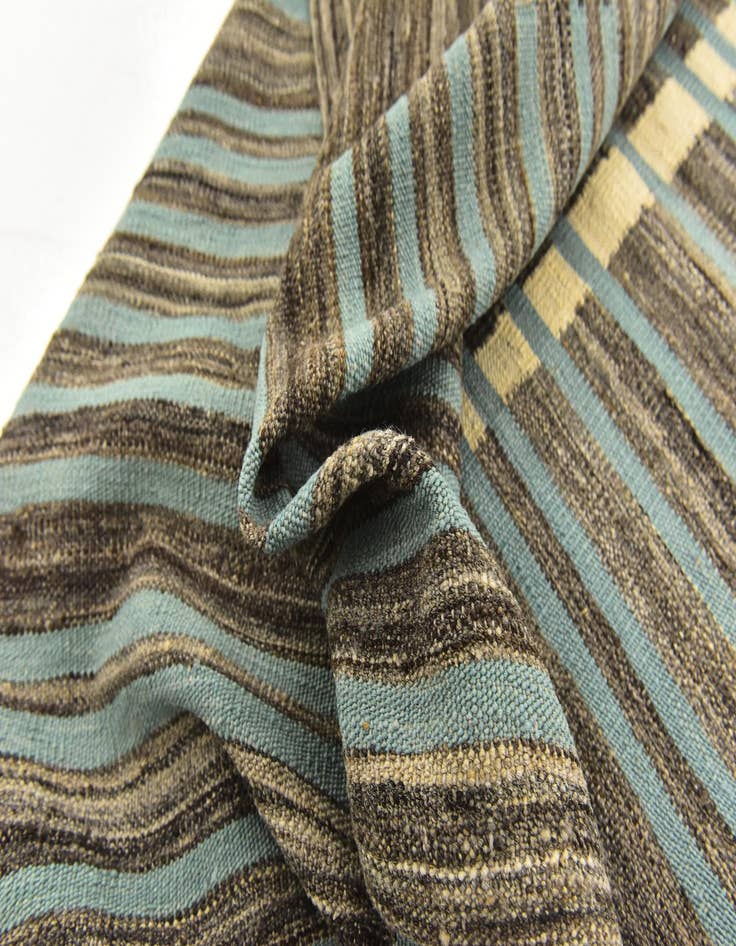 Detail image of 5' 9 x 8' 3  Hand Woven Kilim Modern Wool Rug