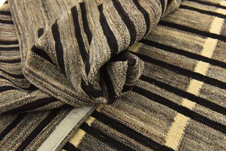5' 8 x 7' 10 Hand Woven Kilim Modern Wool Rug