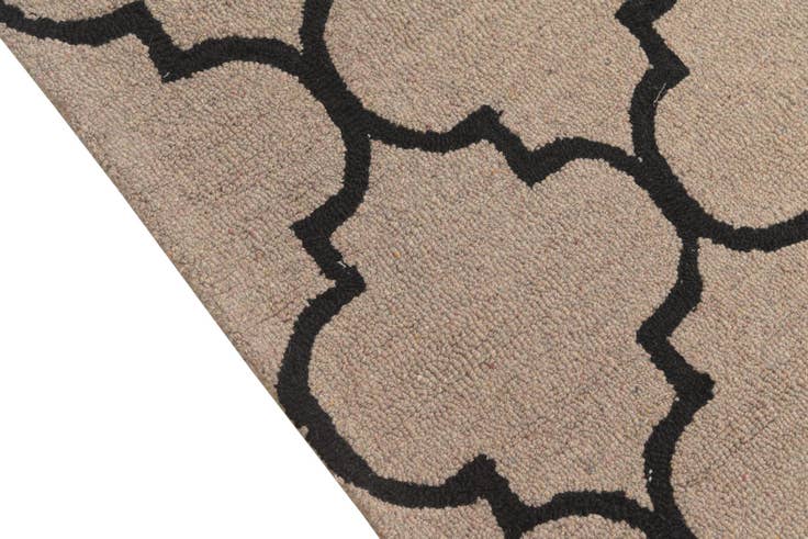 Detail image of 5' 1 x 8' Luna Wool Rug