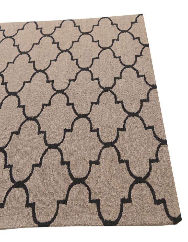 Detail image of 5' 1 x 8' Luna Wool Rug