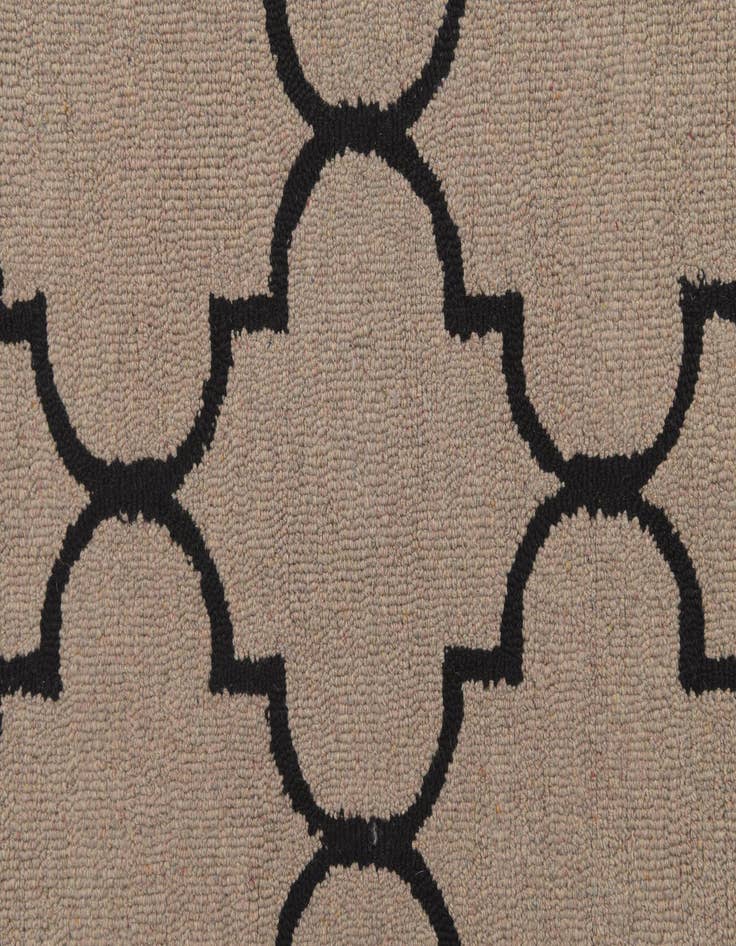 Detail image of 5' 1 x 8' Luna Wool Rug