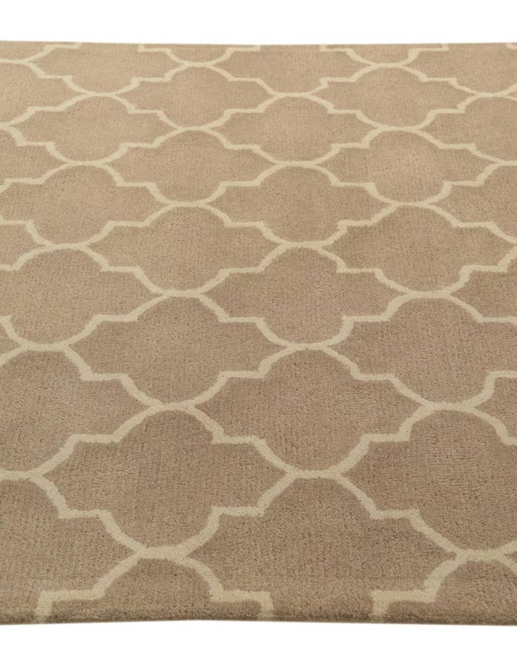 Detail image of 5' 1 x 8' Luna Wool Rug