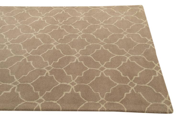 Detail image of 5' x 8' Luna Wool Rug