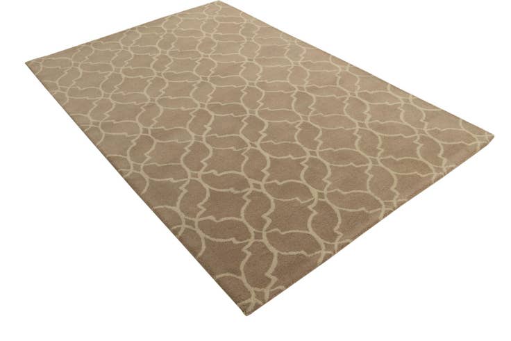Detail image of 5' 1 x 8' Luna Wool Rug