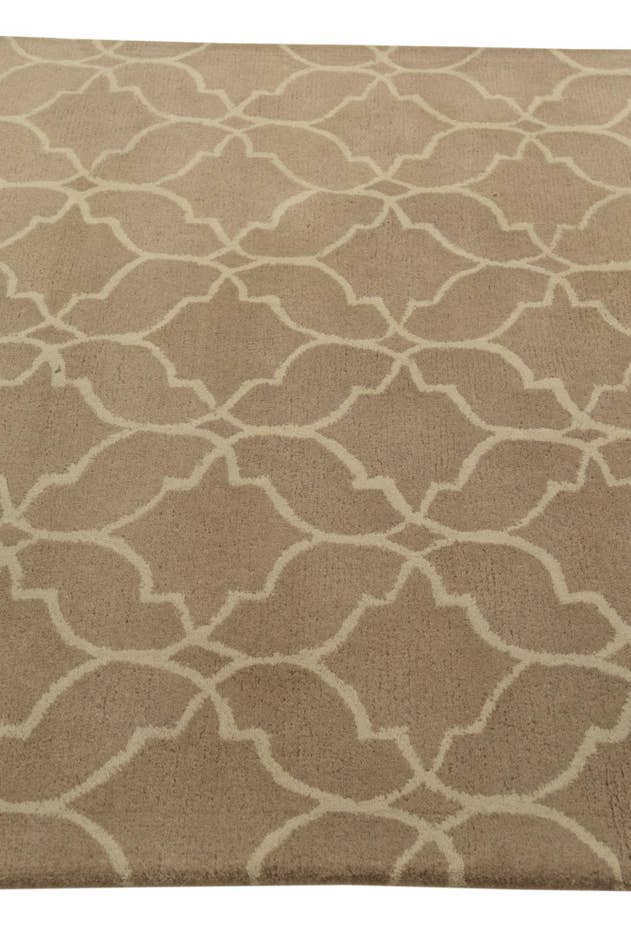 Detail image of 5' 1 x 8' Luna Wool Rug