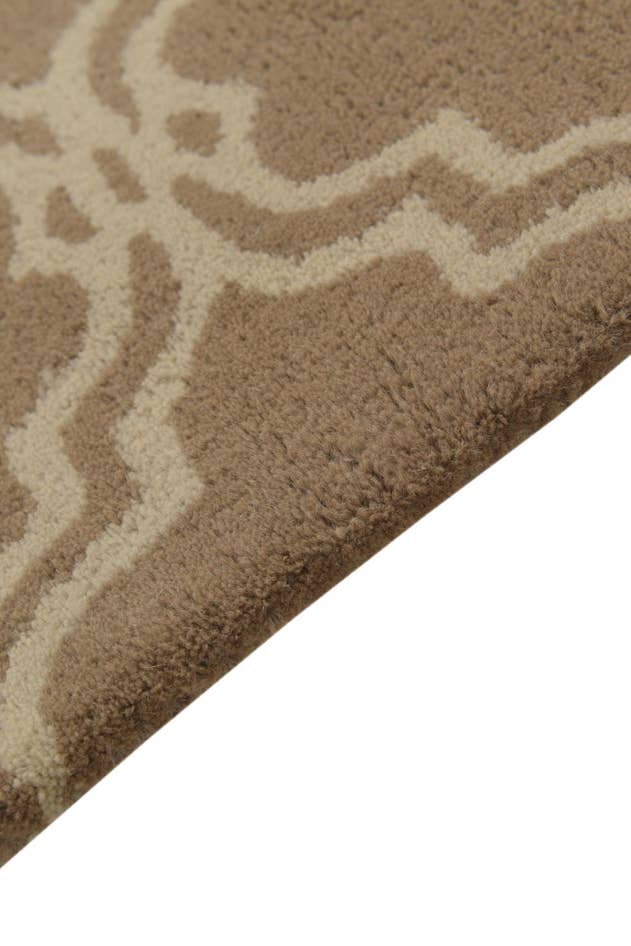 Detail image of 5' x 8' Luna Wool Rug