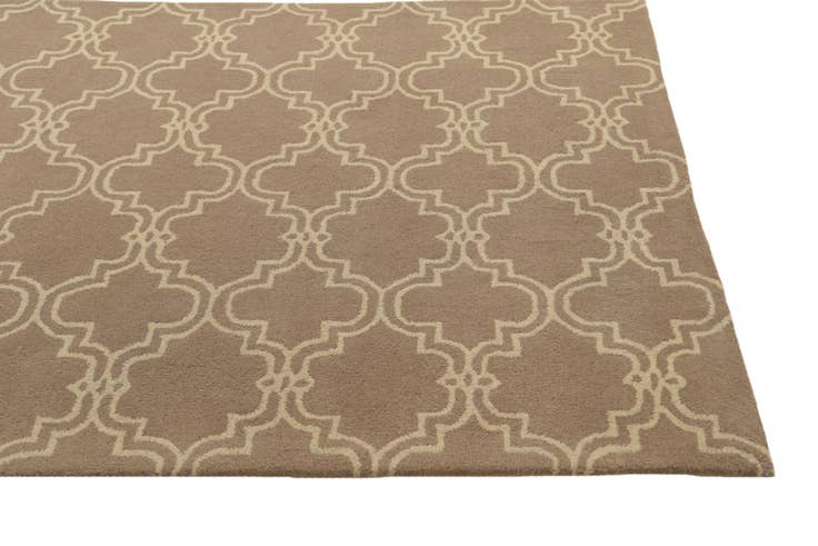 Detail image of 5' 1 x 8' Luna Wool Rug