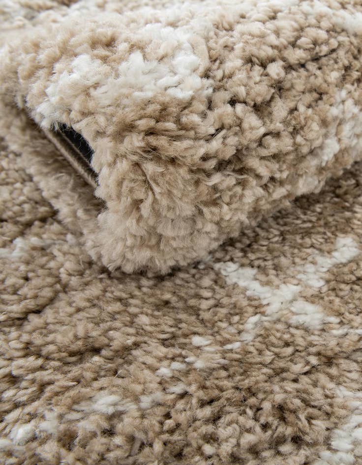 Detail image of 10' x 13' Marrakesh Shag Rug