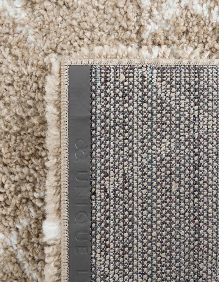 Detail image of 3' 3 x 5' 3 Marrakesh Shag Rug