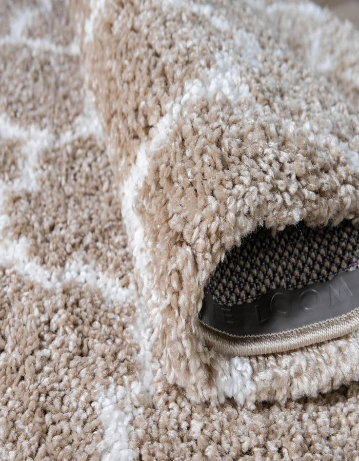 Detail image of 5' x 8' Marrakesh Shag Rug