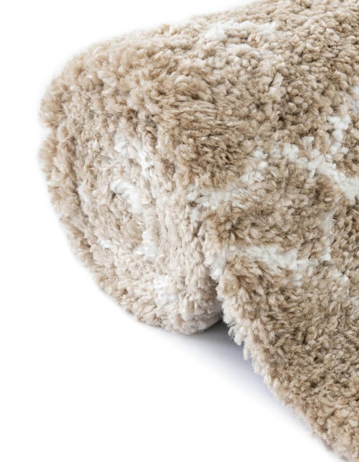 Detail image of 125cm x 185cm Marrakesh Shag Rug