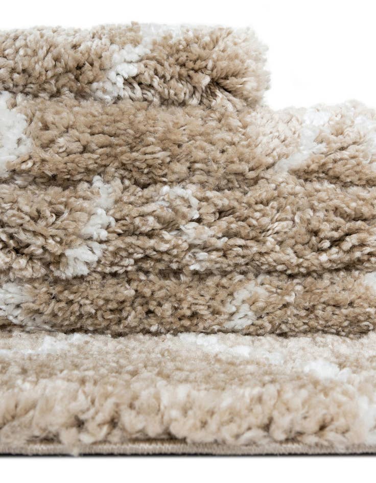 Detail image of 155cm x 245cm Marrakesh Shag Rug