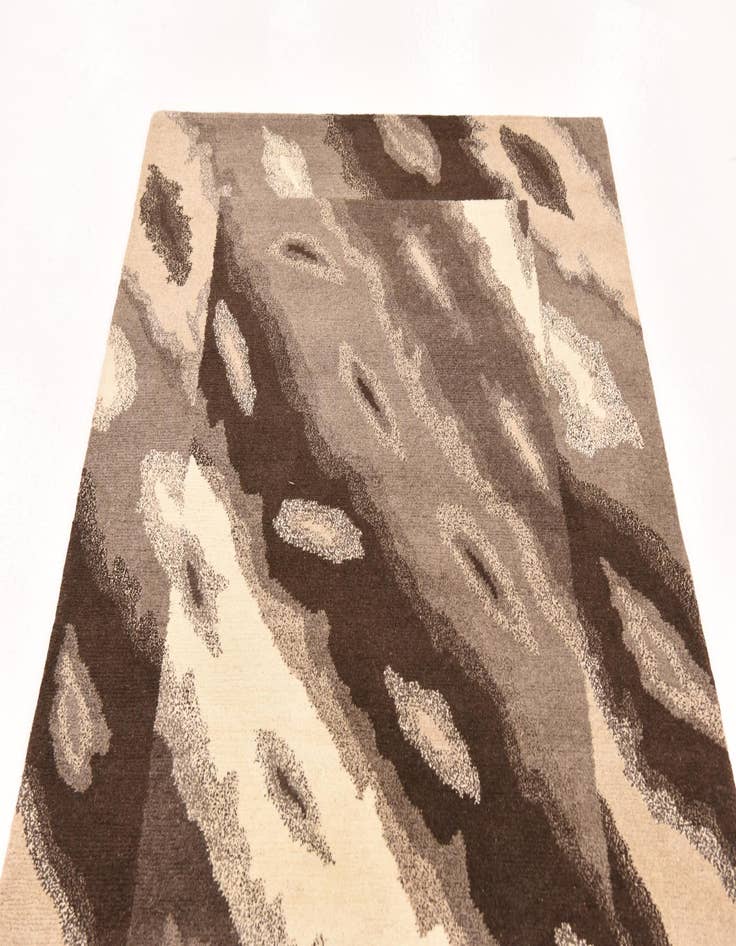 Detail image of 4' x 4' 10 Hand Knotted Nepal Wool Rug