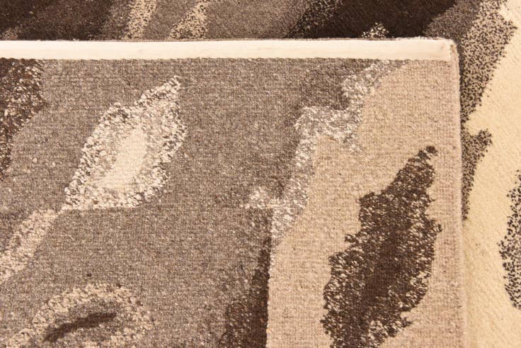 Detail image of 4' x 5' 9 Hand Knotted Nepal Wool Rug