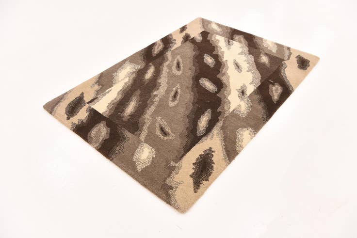 Detail image of 4' x 5' 9 Hand Knotted Nepal Wool Rug