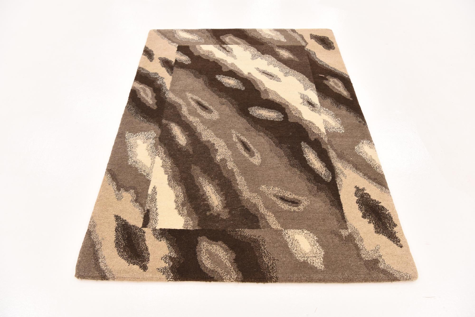 4' x 5' 9 Hand Knotted Nepal Wool Rug