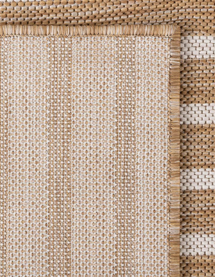 Detail image of 10' x 14' Easy-Clean Modern Indoor / Outdoor Rug
