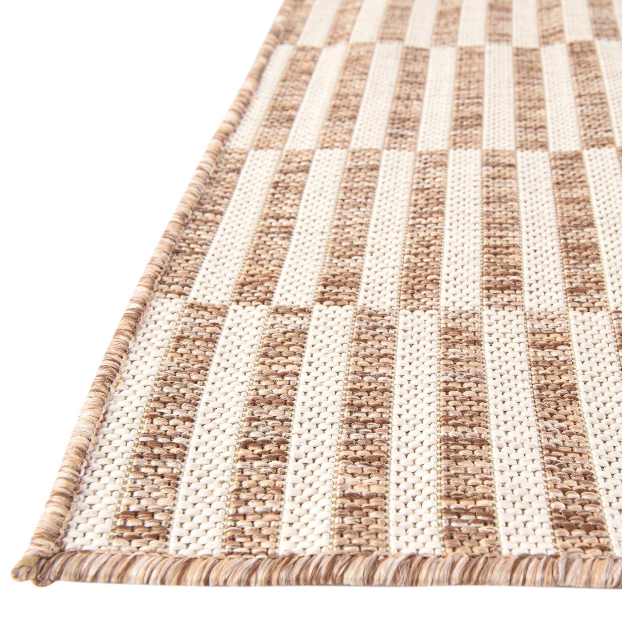 5' 3 x 8' Easy-Clean Striped Indoor / Outdoor Rug