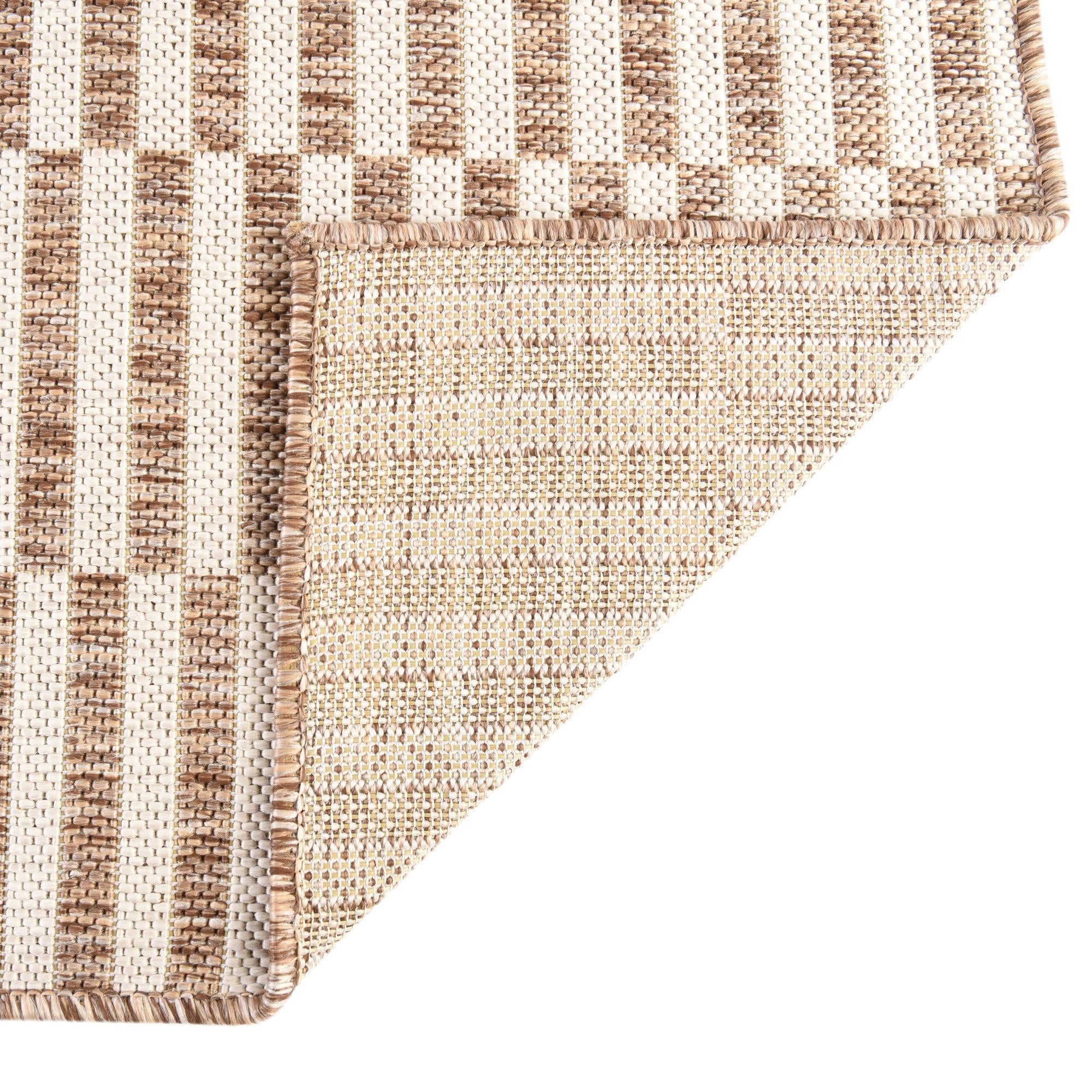 5' 3 x 8' Easy-Clean Striped Indoor / Outdoor Rug