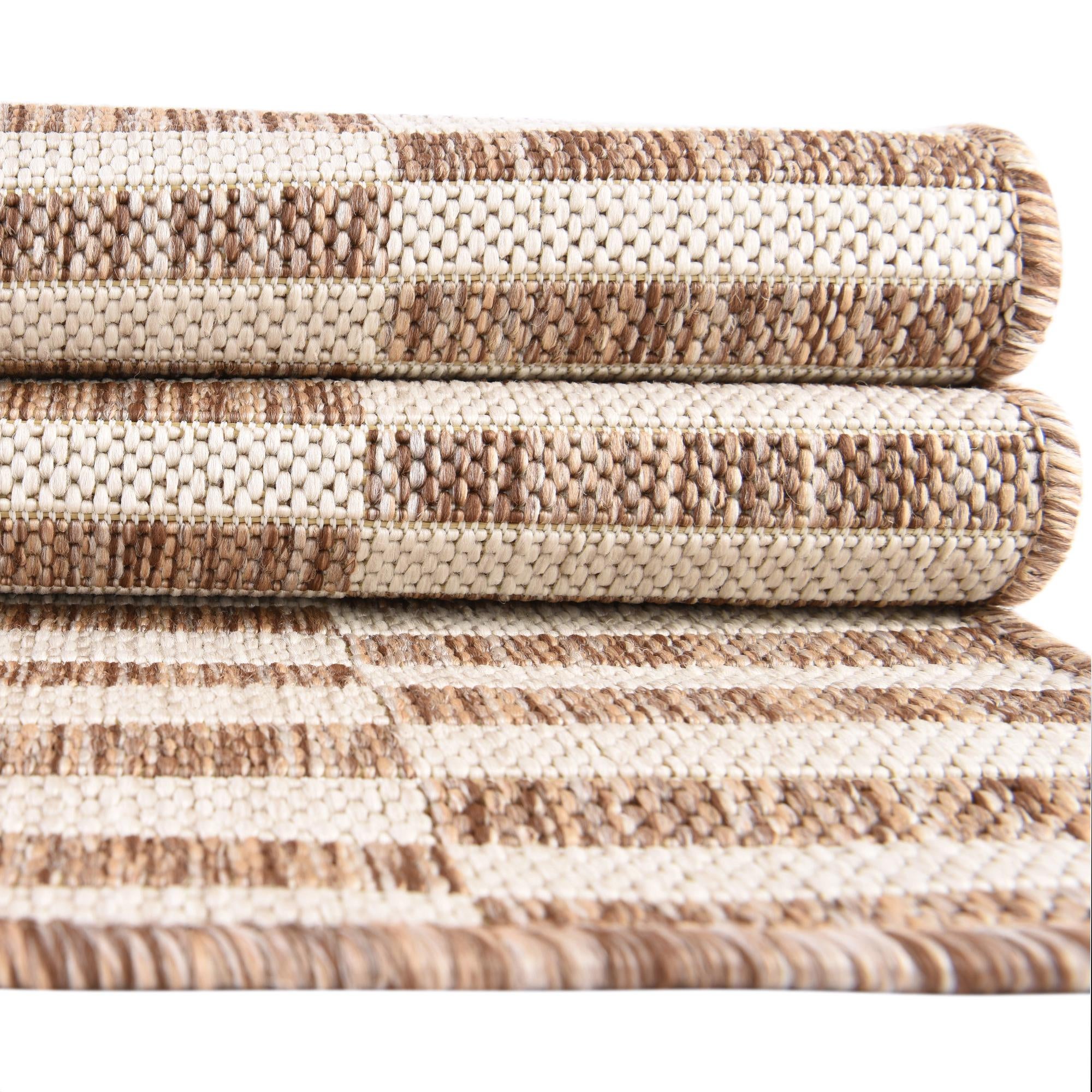 5' 3 x 8' Easy-Clean Striped Indoor / Outdoor Rug