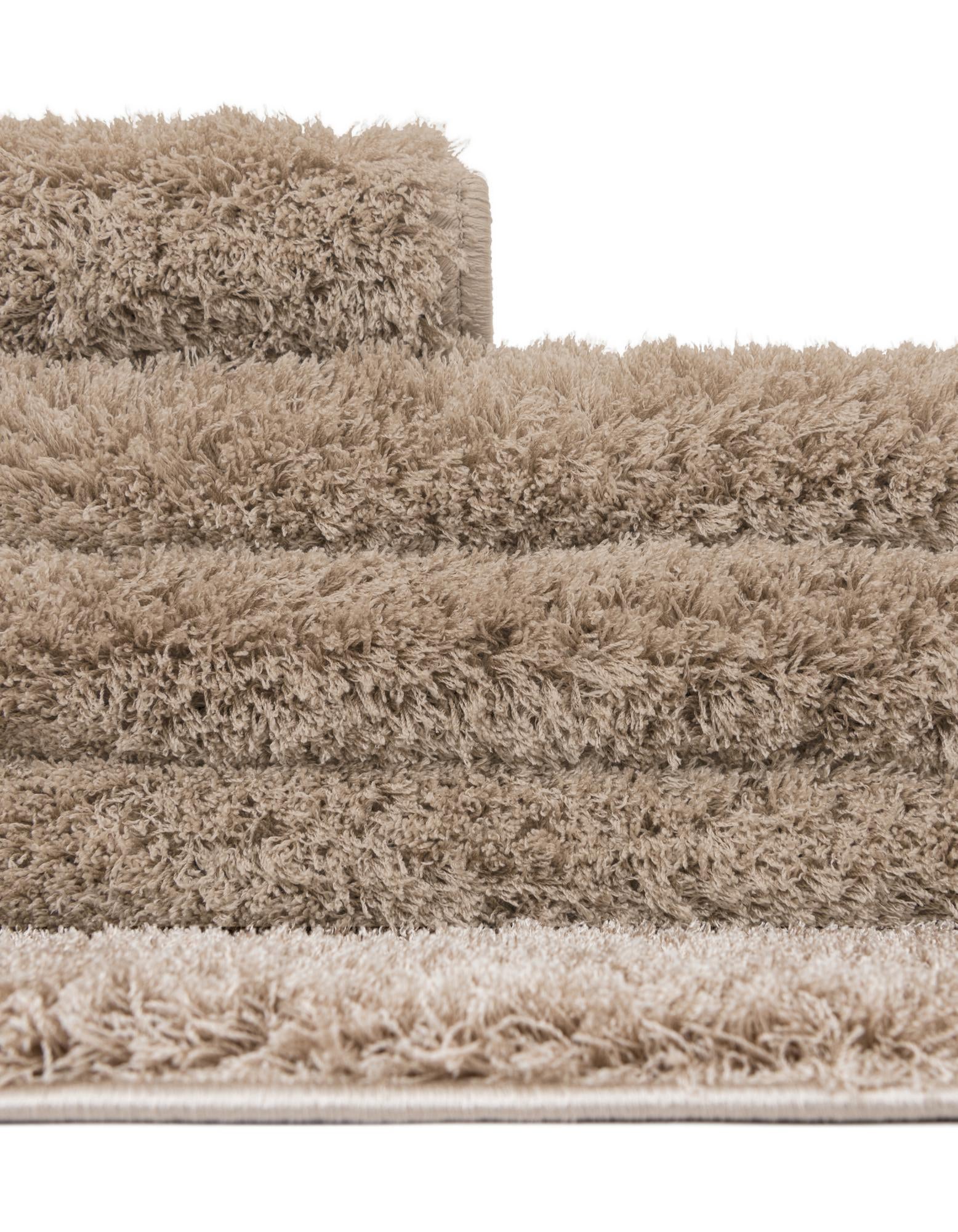 Taupe 4' x 6' Solid Shag Rug | Rugs.com