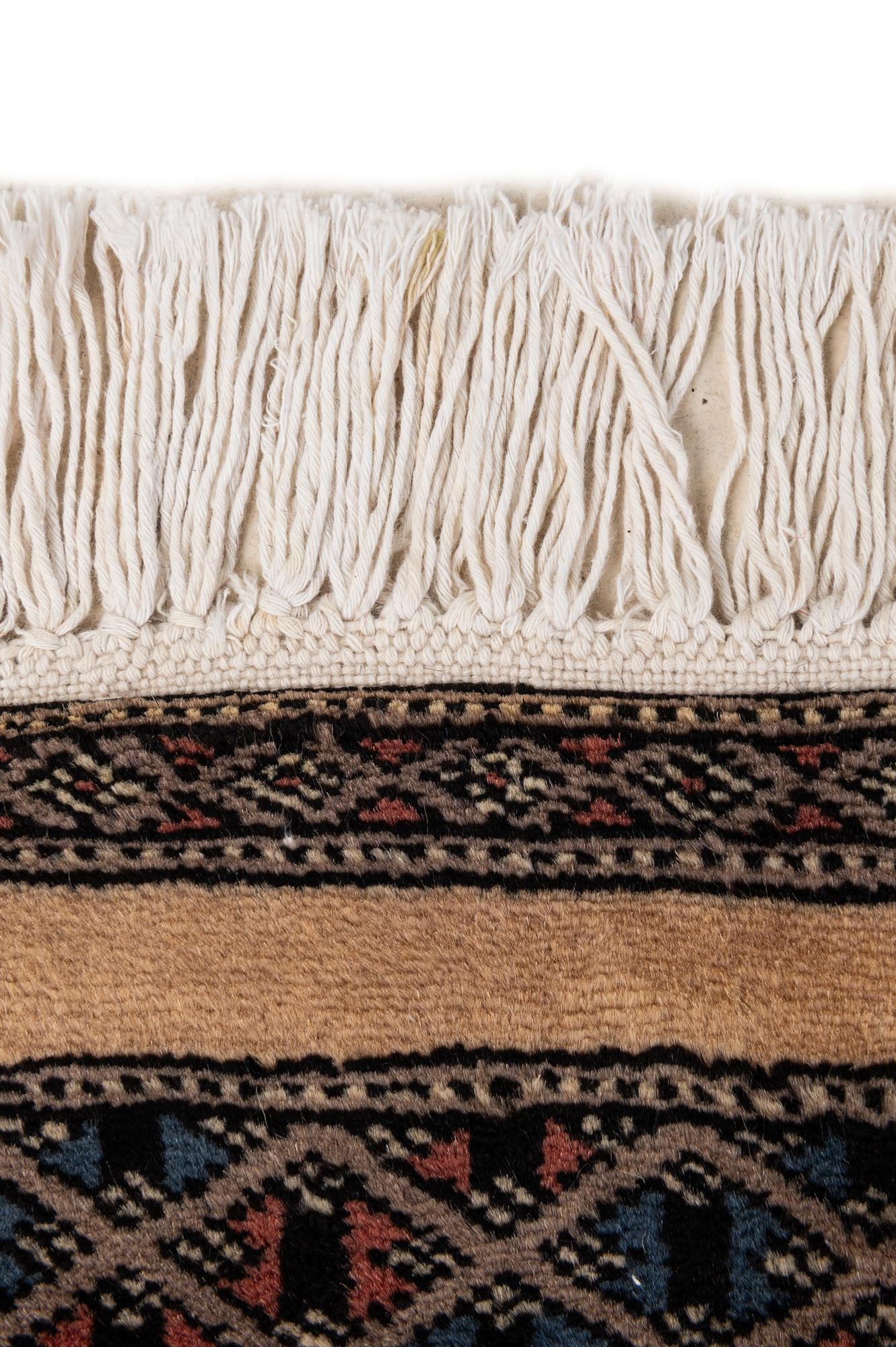 5' 10 x 6' 2 Hand Knotted Bokhara Oriental Wool Round Rug
