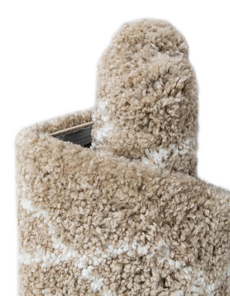 Detail image of 7' 10 x 7' 10 Marrakesh Shag Round Rug