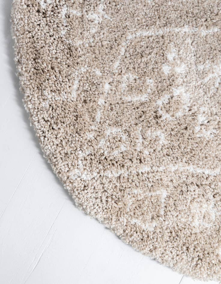 Detail image of 5' x 5' Moroccan Shag Round Rug