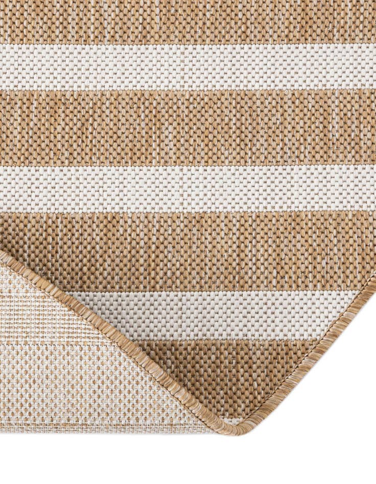 Detail image of 3' x 3' Easy-Clean Modern Indoor / Outdoor Round Rug