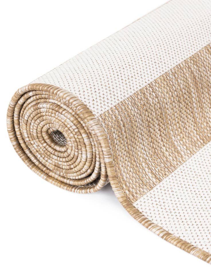 Detail image of 10' x 10' Easy-Clean Ribbon Indoor / Outdoor Round Rug