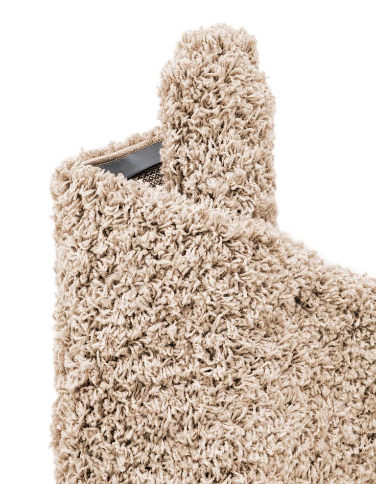 Detail image of 2' 2 x 6' 7 Everyday Shag Runner Rug