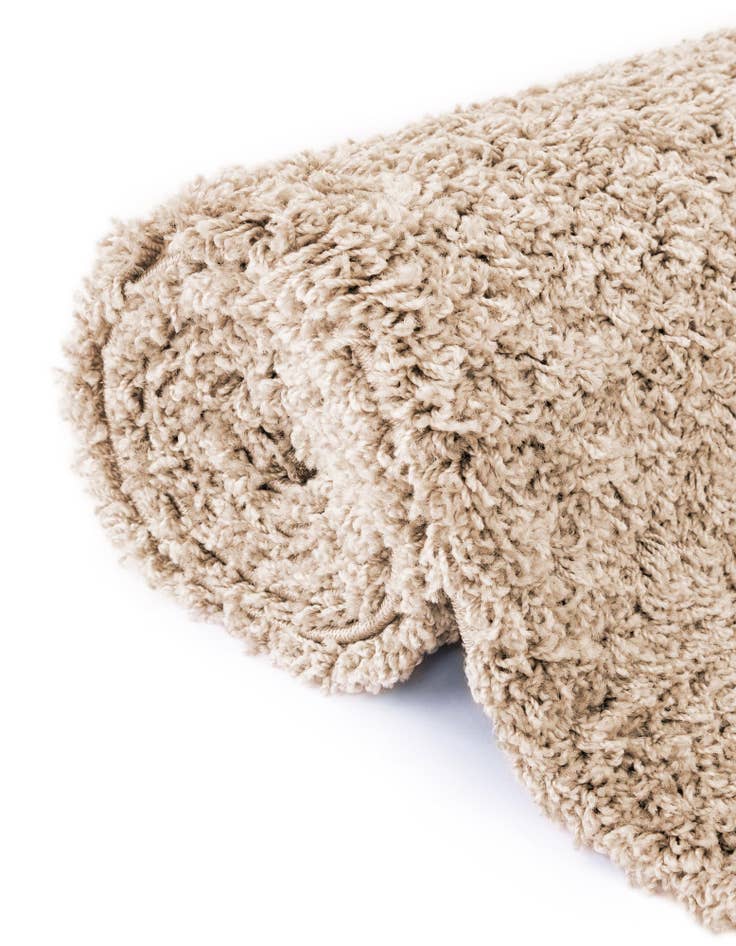 Detail image of 2' 2 x 6' 7 Everyday Shag Runner Rug