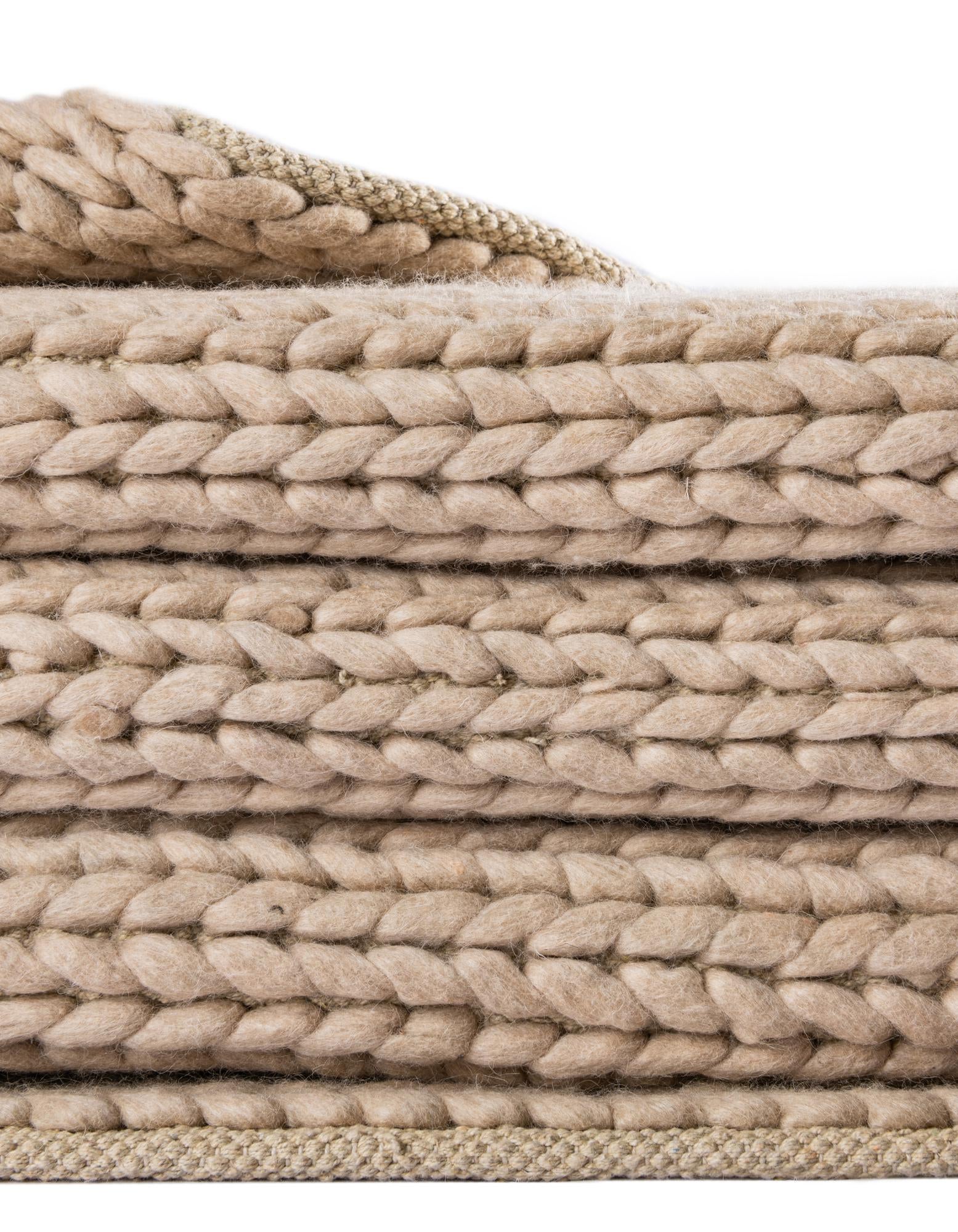 2' x 5' 1 Hand Woven Lana New Zealand Wool Runner Rug