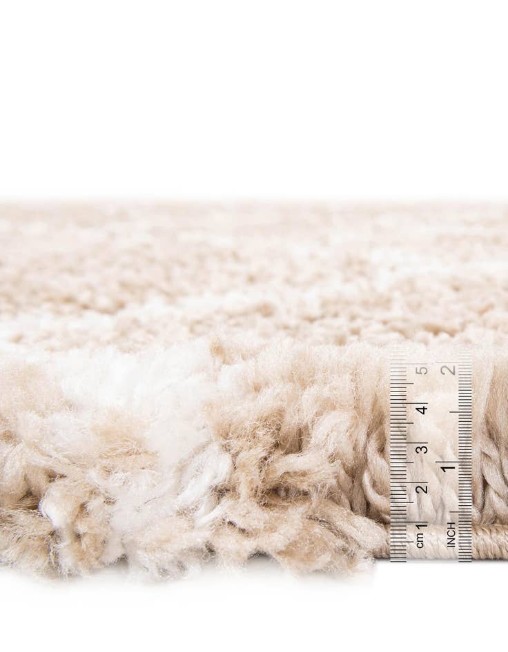 Detail image of 2' 7 x 6' Marrakesh Shag Runner Rug