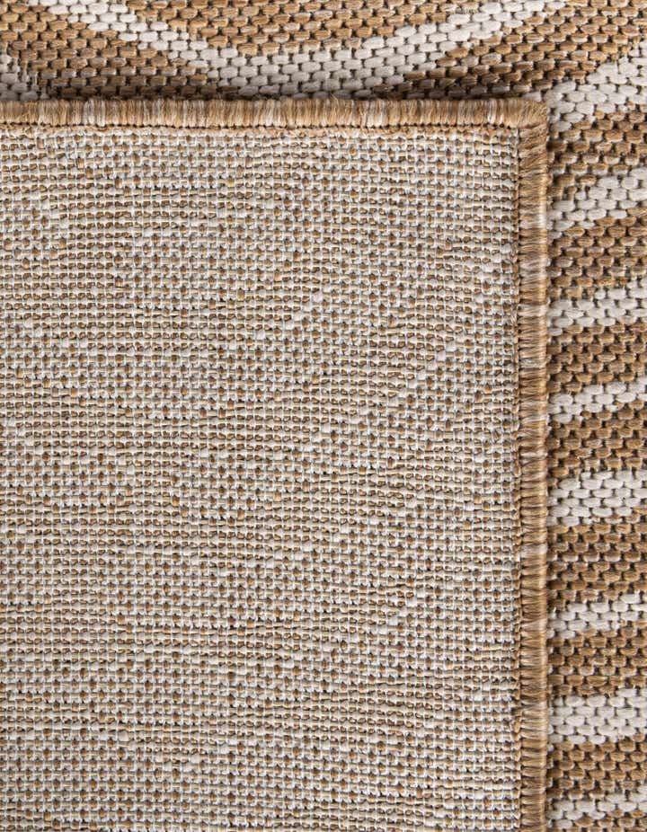 2' x 4' Easy-Clean Modern Indoor / Outdoor Runner Rug