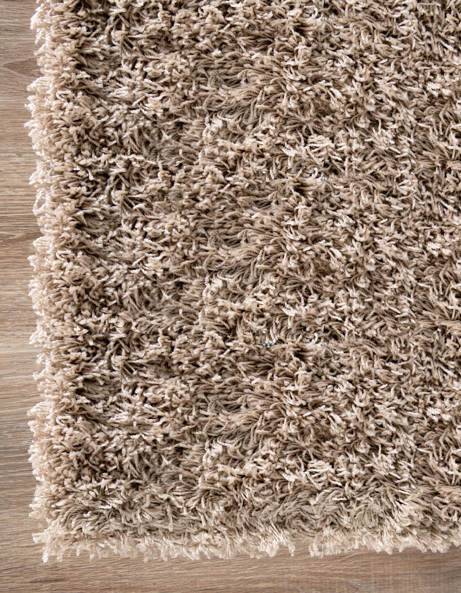 2' 7 x 10' Solid Shag Runner Rug