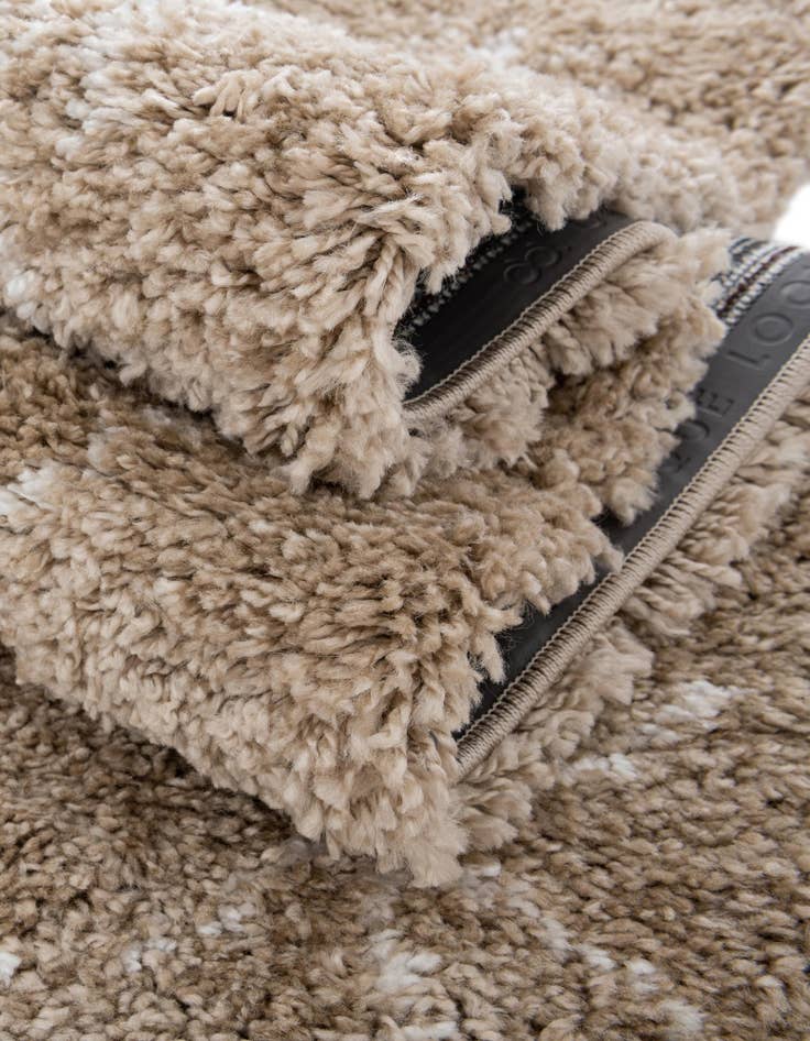 Detail image of 8' x 8' Marrakesh Shag Square Rug