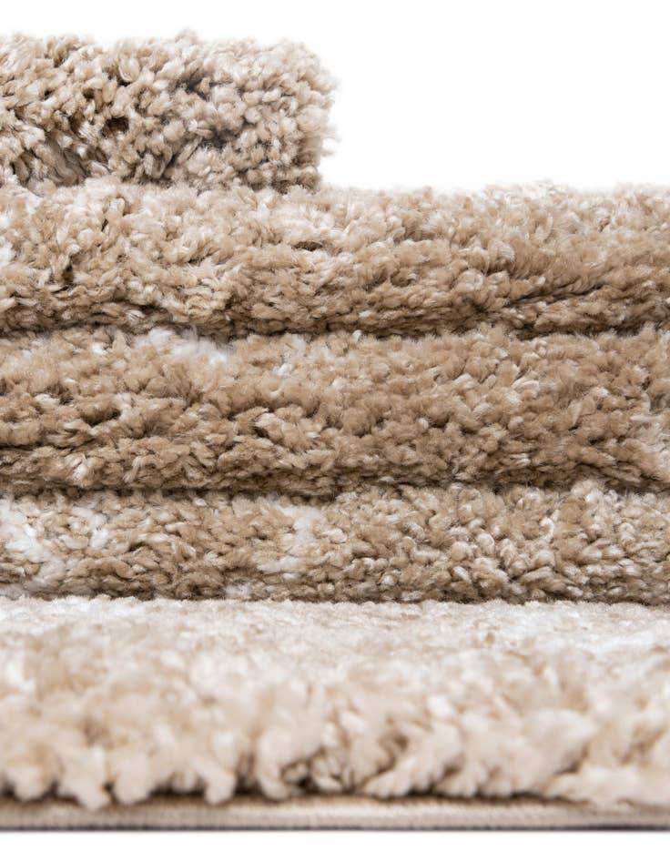 Detail image of 8' x 8' Marrakesh Shag Square Rug