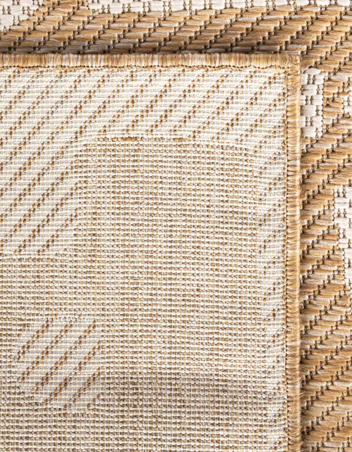 7' 10 x 7' 10 Easy-Clean Modern Indoor / Outdoor Square Rug